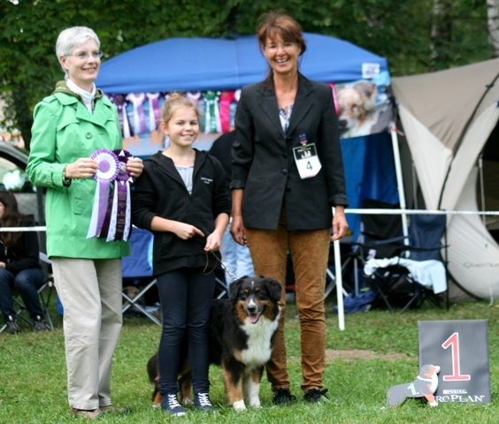 Juniorhändling 1. Platz mit Emmi Image